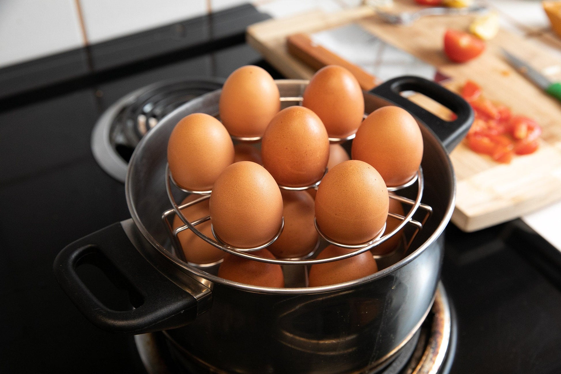 https://itpcinc.com/cdn/shop/products/Eggtrayforboiling.jpg?v=1660822175&width=1946